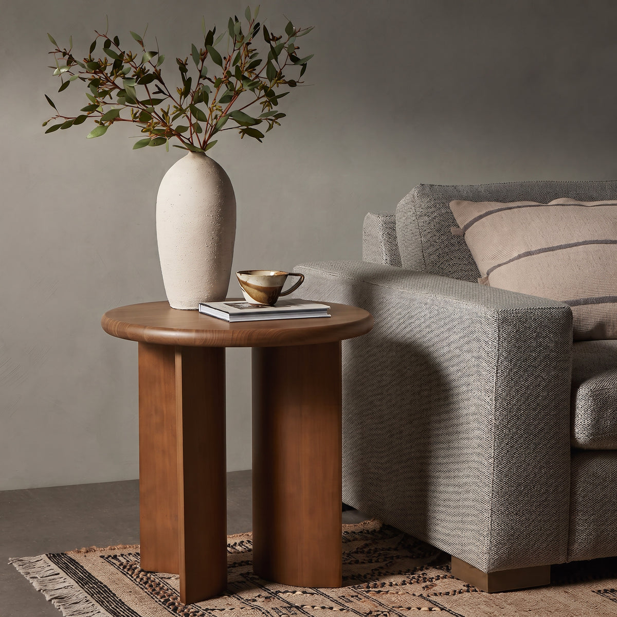 Walnut Finish Pine Wood Round Side Table with Unique Fan-Shaped Legs