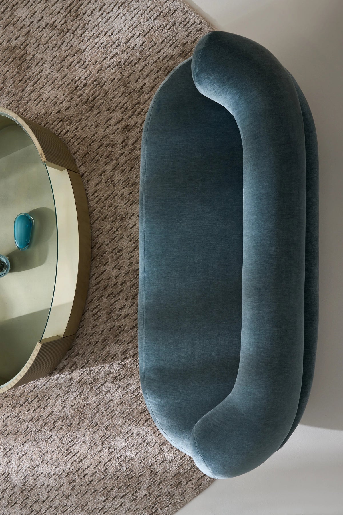 Love Oval Cocktail Table