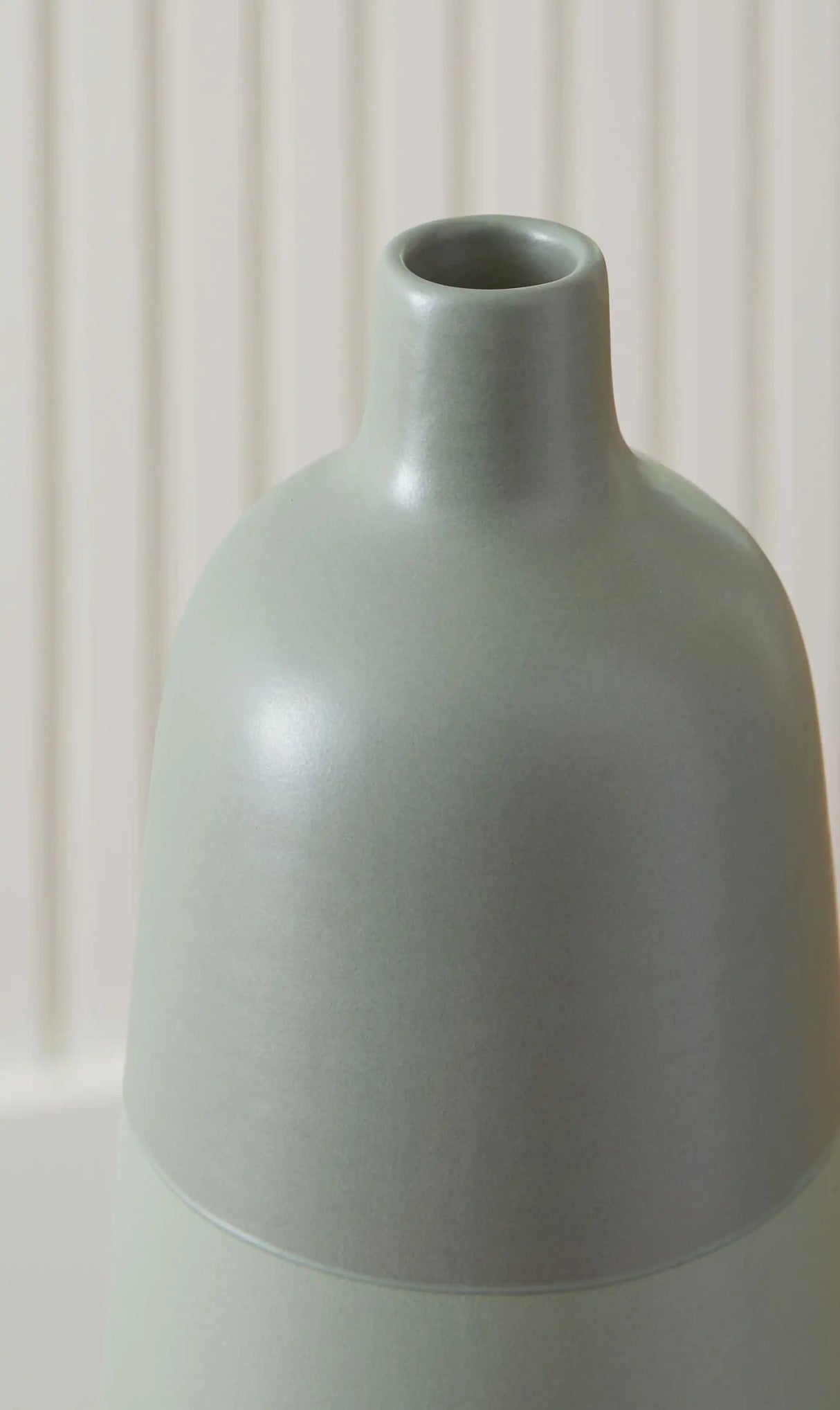 Peerland - Vase - Best Buy Furniture