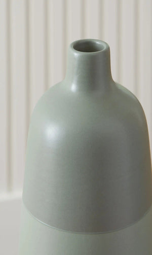 Peerland - Vase - Best Buy Furniture