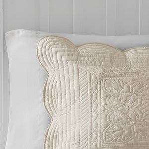 3 piece antimicrobial reversible scalloped edge quilt set king - cream - Tuesday Morning - Quilts & Comforters