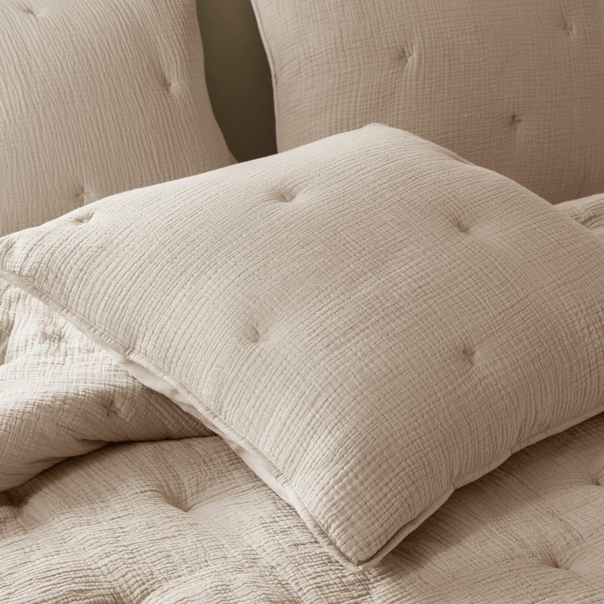 3-Piece Full/Queen Cotton Embroidered Quilt Set