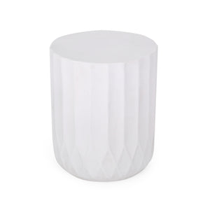 Round Outdoor Side Table, 15" W x 15" D End Table