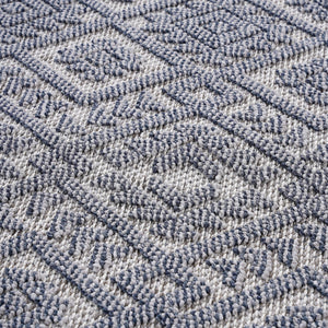 Guros - 6' X 9' Traditional Indoor / Outdoor Area Rug - White / Gray
