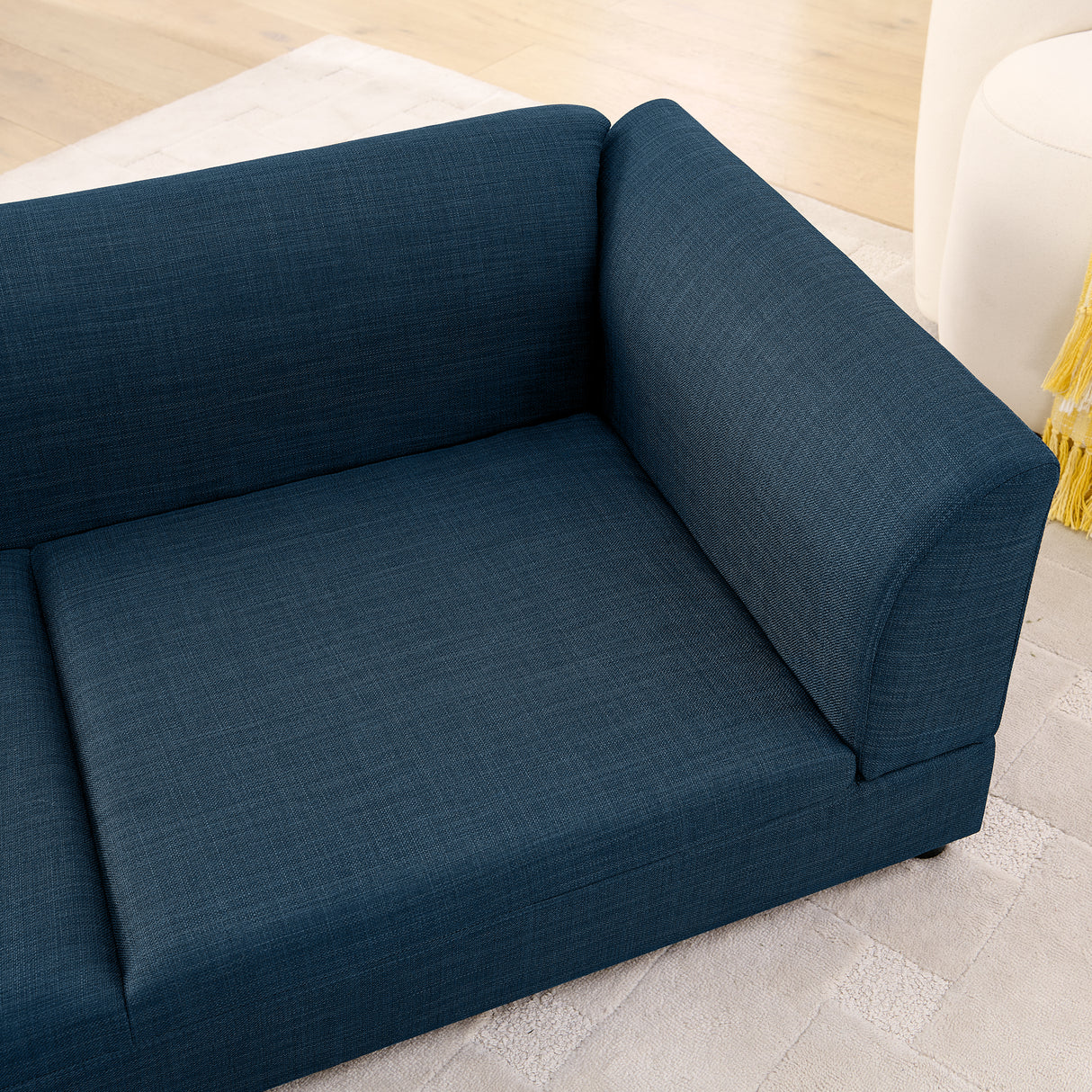 Comfortable Oversized Pet Sofa for Medium and Large Dogs
