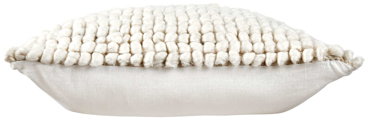 Aavie - Pillow - Best Buy Furniture