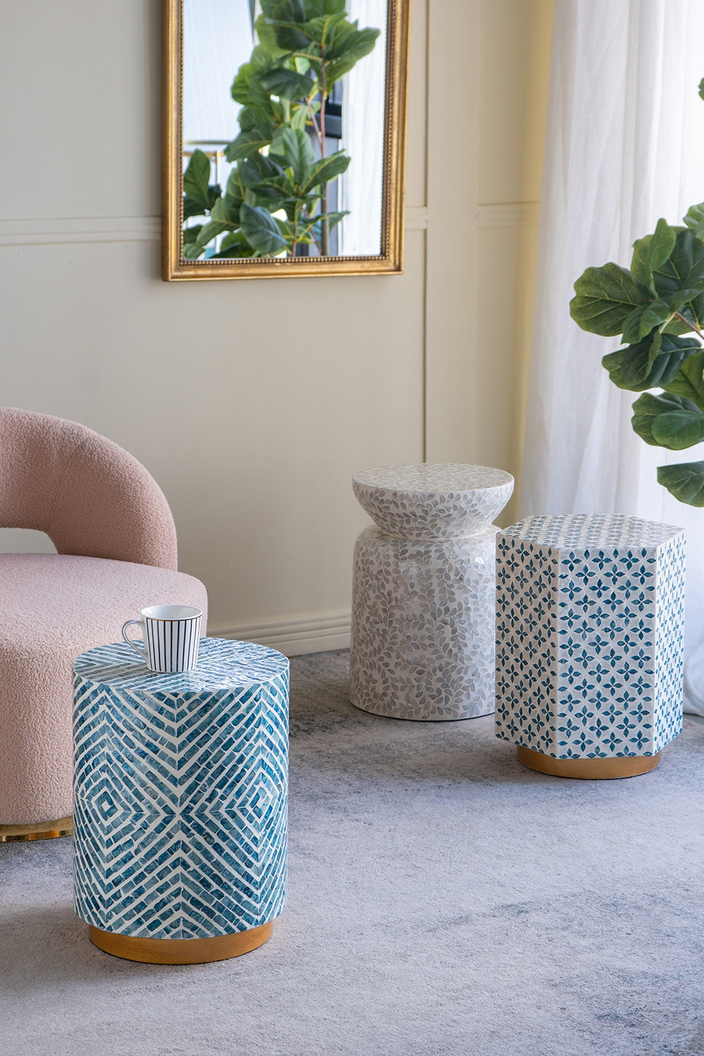 14x14x18" Round Wooden Accent Stool