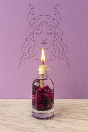 Lilith Oil Candle