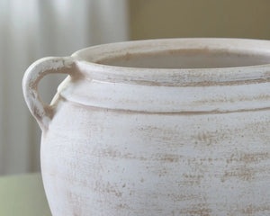 Meadie - 9" Vase - Best Buy Furniture