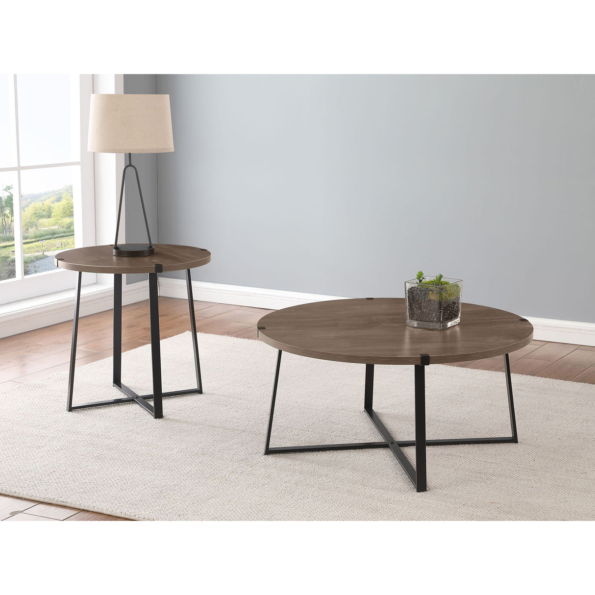 Heyer - Round Table With Open Base