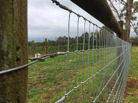 Farm Fence 4ft x 328ft 14-Gauge Heavy Zinc Coating Cattle Fence