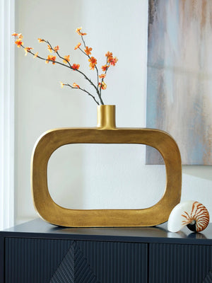 Lawtonville - Vase - Best Buy Furniture