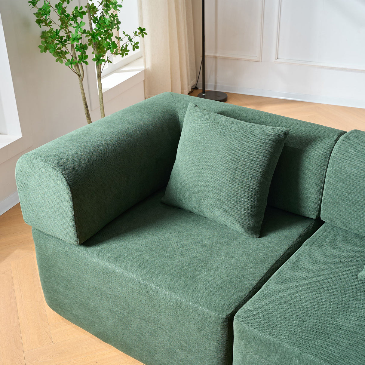 Modular L-Shaped Sectional Sofa With Deep Seat, Movable Chaise & 5 Pillows