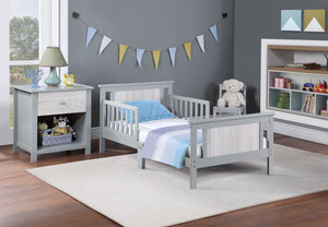 Connelly - Reversible Panel Toddler Bed