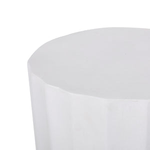 Round Outdoor Side Table, 15" W x 15" D End Table