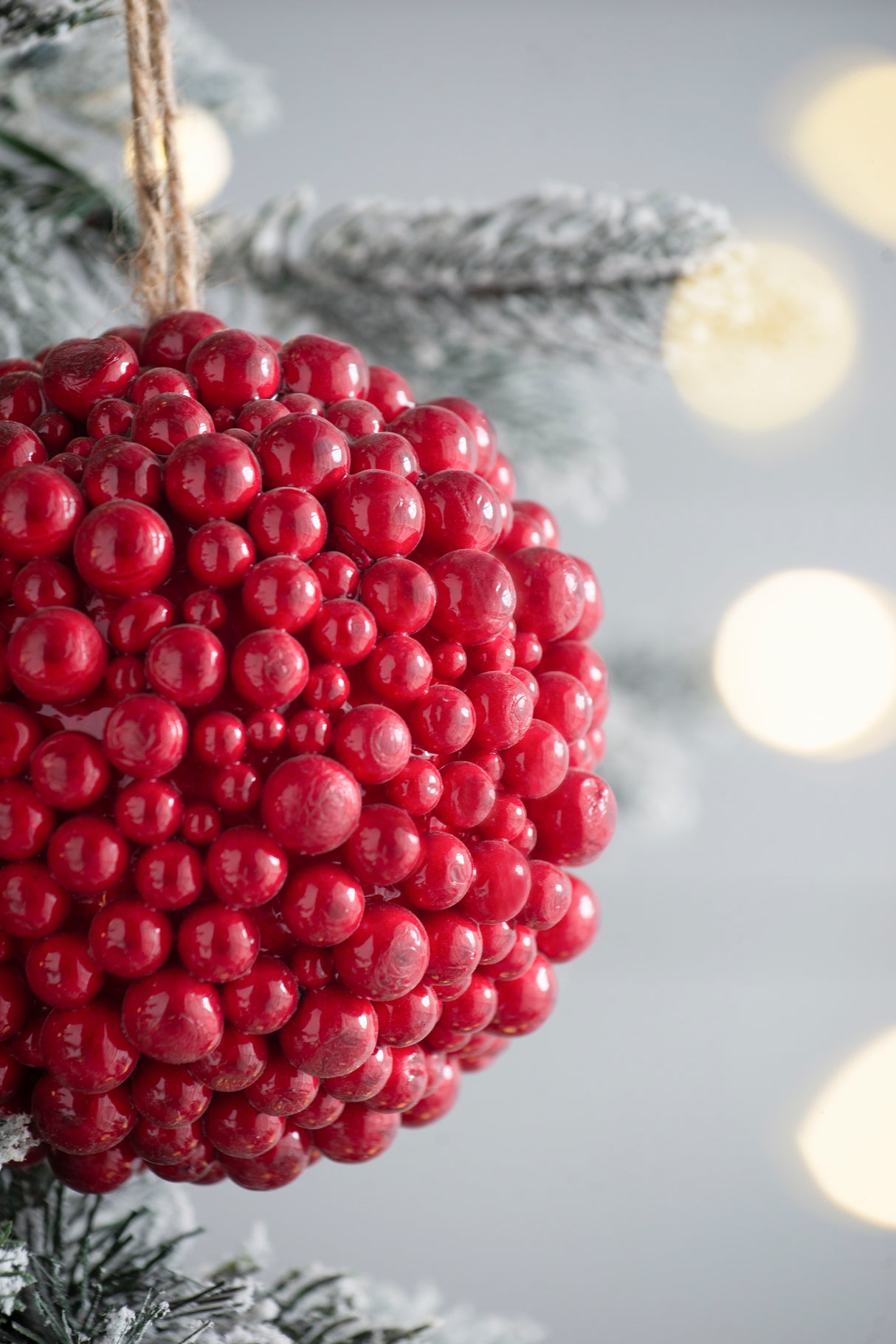 6.5" Traditional Red Berry Ball