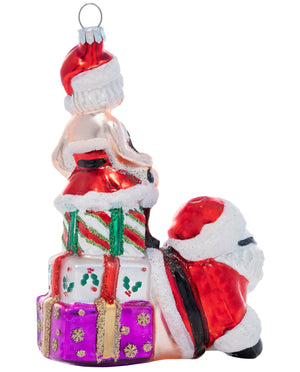 Submissive Santa