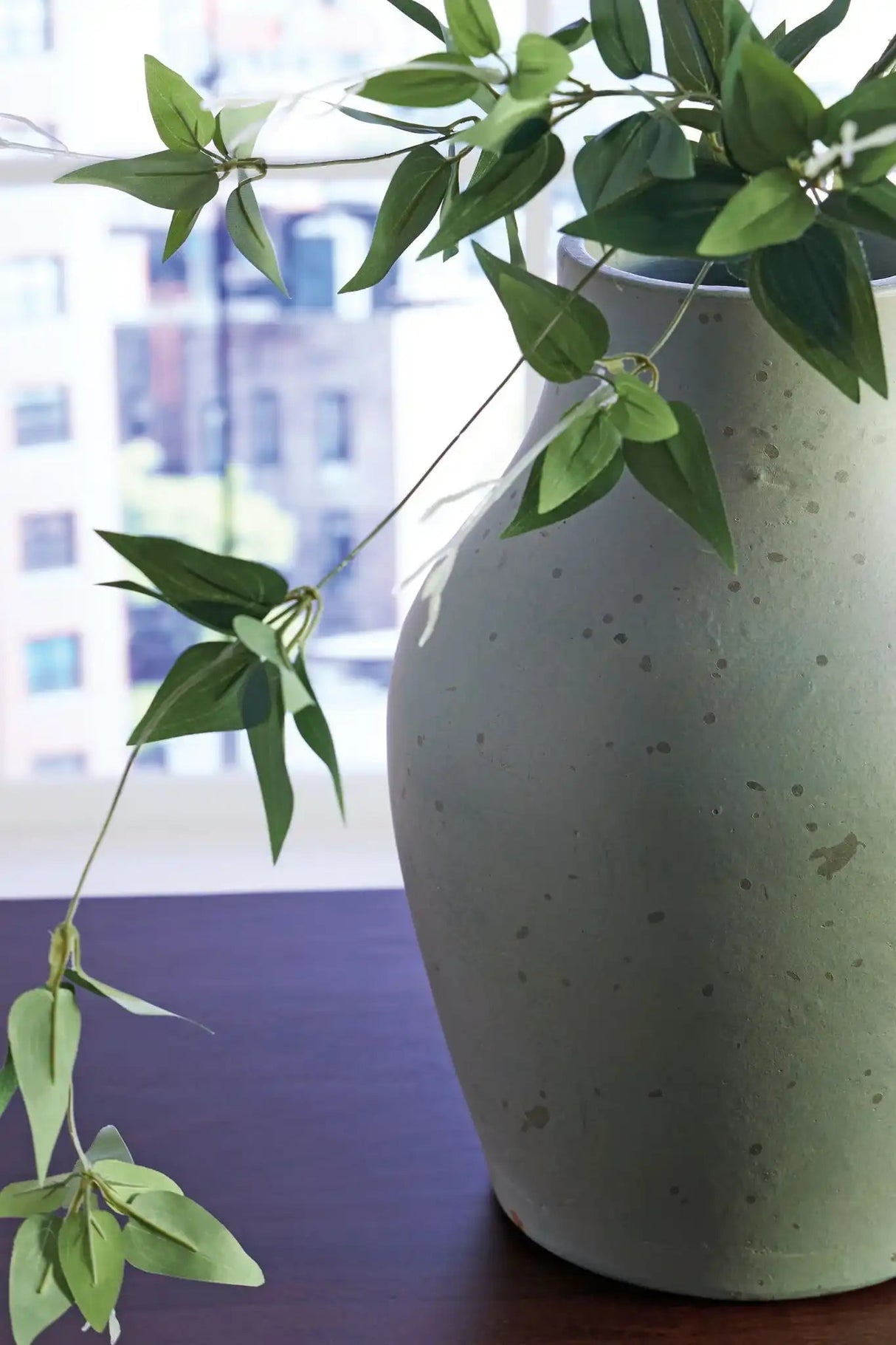 Baychester - Vase - Best Buy Furniture