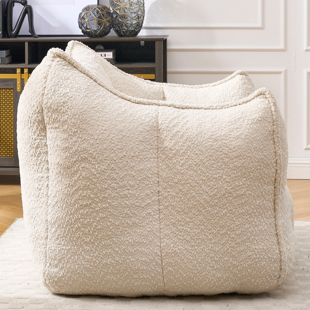 Comfortable Sofa Chairs With Highly Resilient Foam For Living Rooms And Bedrooms