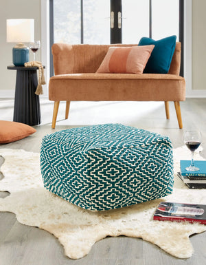 Brynnsen - Pouf - Best Buy Furniture