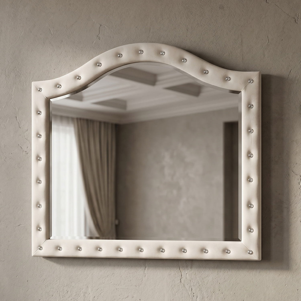Sophia - Upholstered Bedroom Set