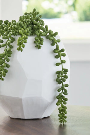 Karenton - Vase - Best Buy Furniture