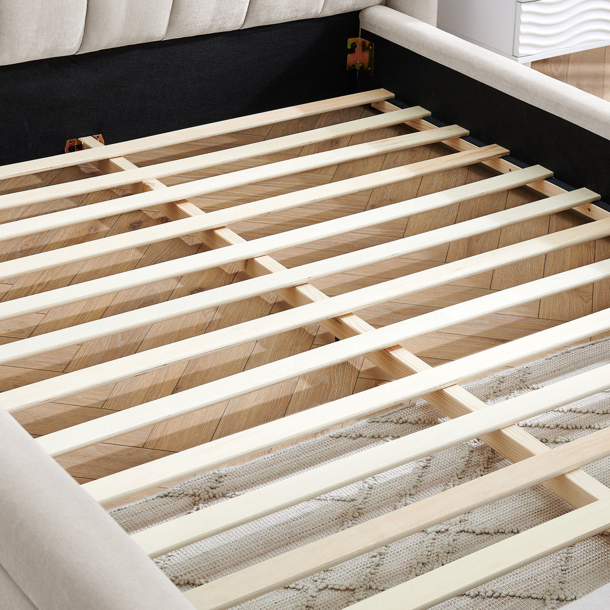 Modern Upholstered Bed Frame With Thick Fabric And Headboard