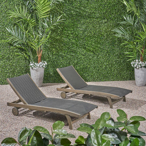 Outdoor Chaise Lounge With Pull Out Tray And Wicker Seat - Gray