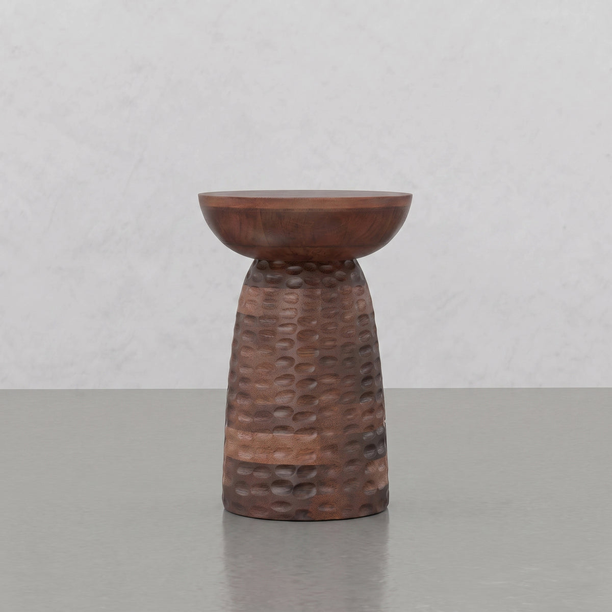 Elmford 13W Round Pedestal Dimple Accent Table