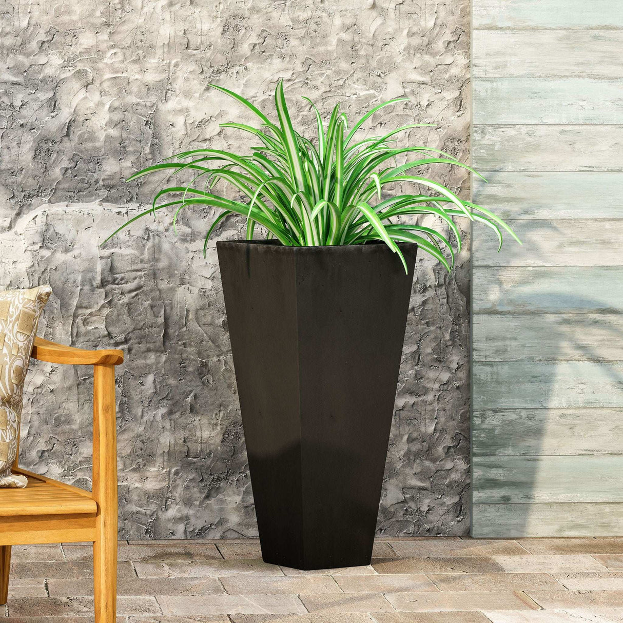 Outdoor Modern Cast Stone Planter - Best Buy Furniture