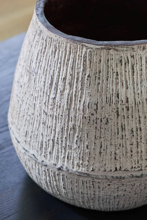 Claymount - Vase - Best Buy Furniture