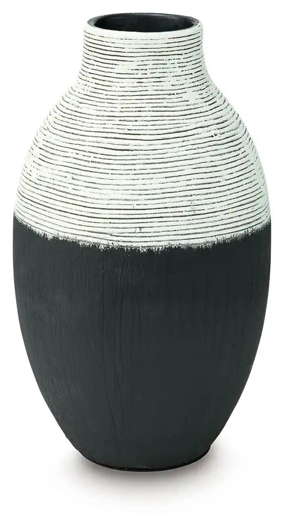 Girtha - Vase - Best Buy Furniture