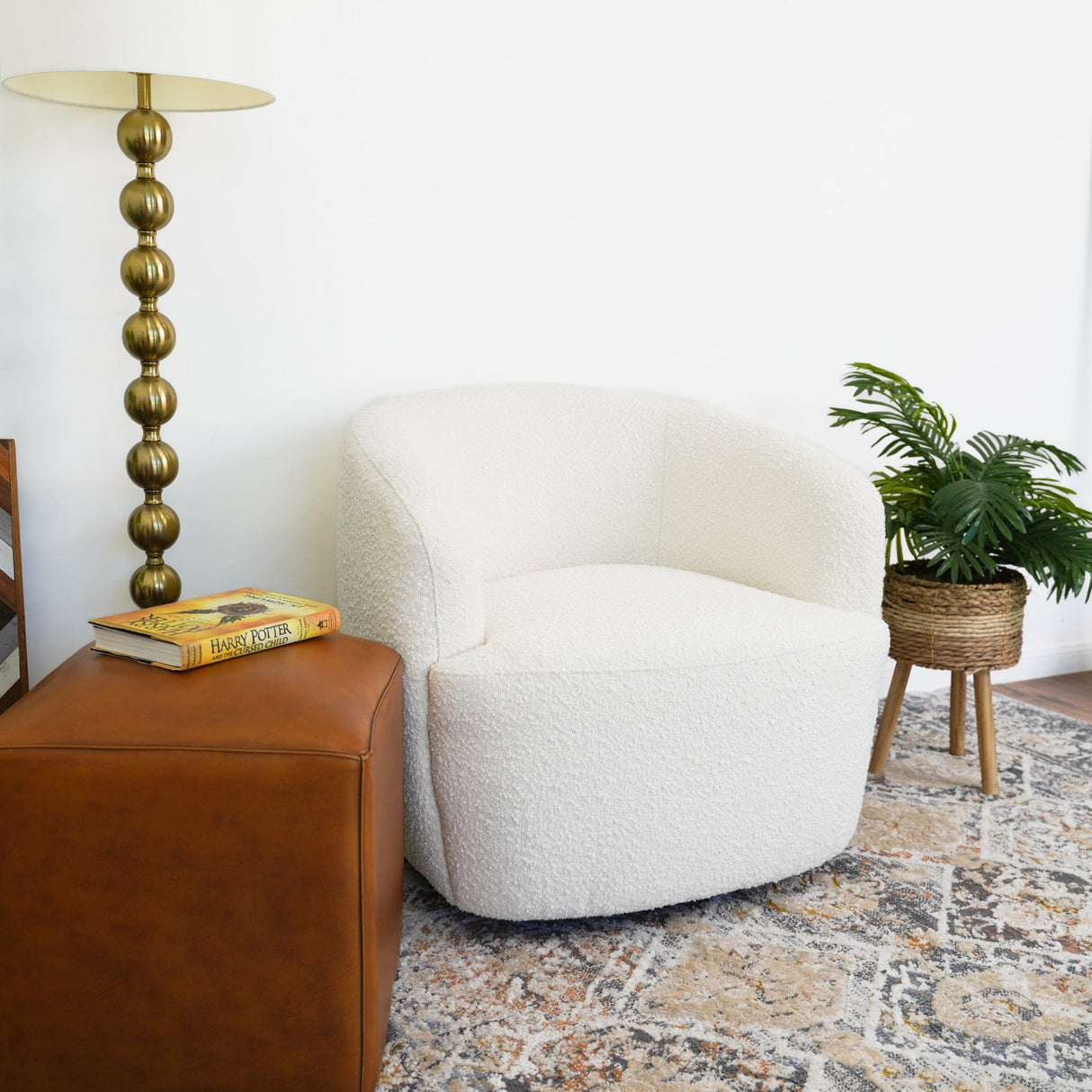 Hot Sell Mina Accent Chair