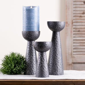 Hammered design candle holder (set of 2)