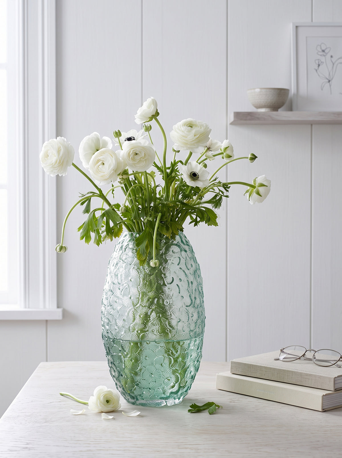 Ombre Glass Vase Flower Patterned Structure