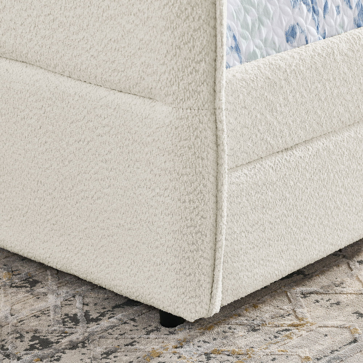 Upholstered Daybed & 2 Drawers