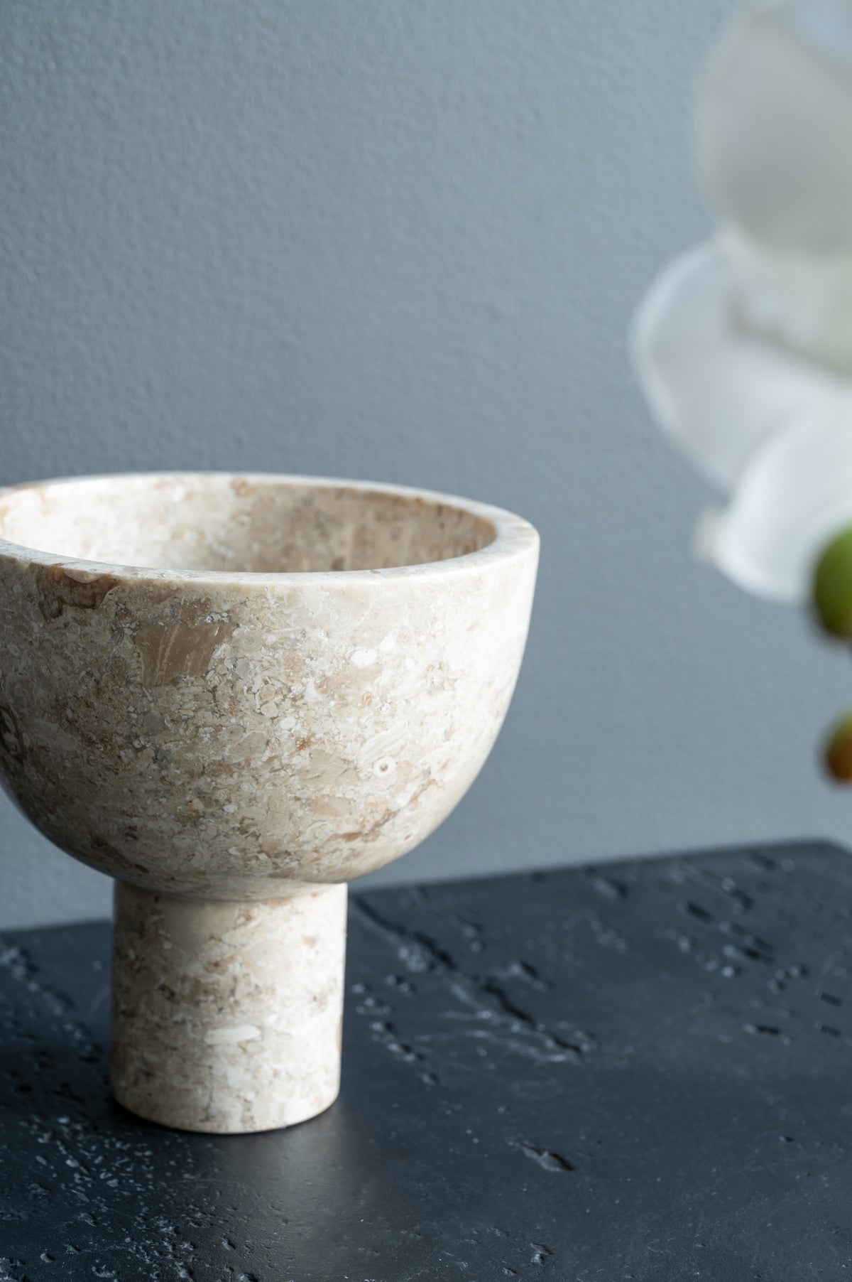 D6x6" Round Marble Pedestal Bowl