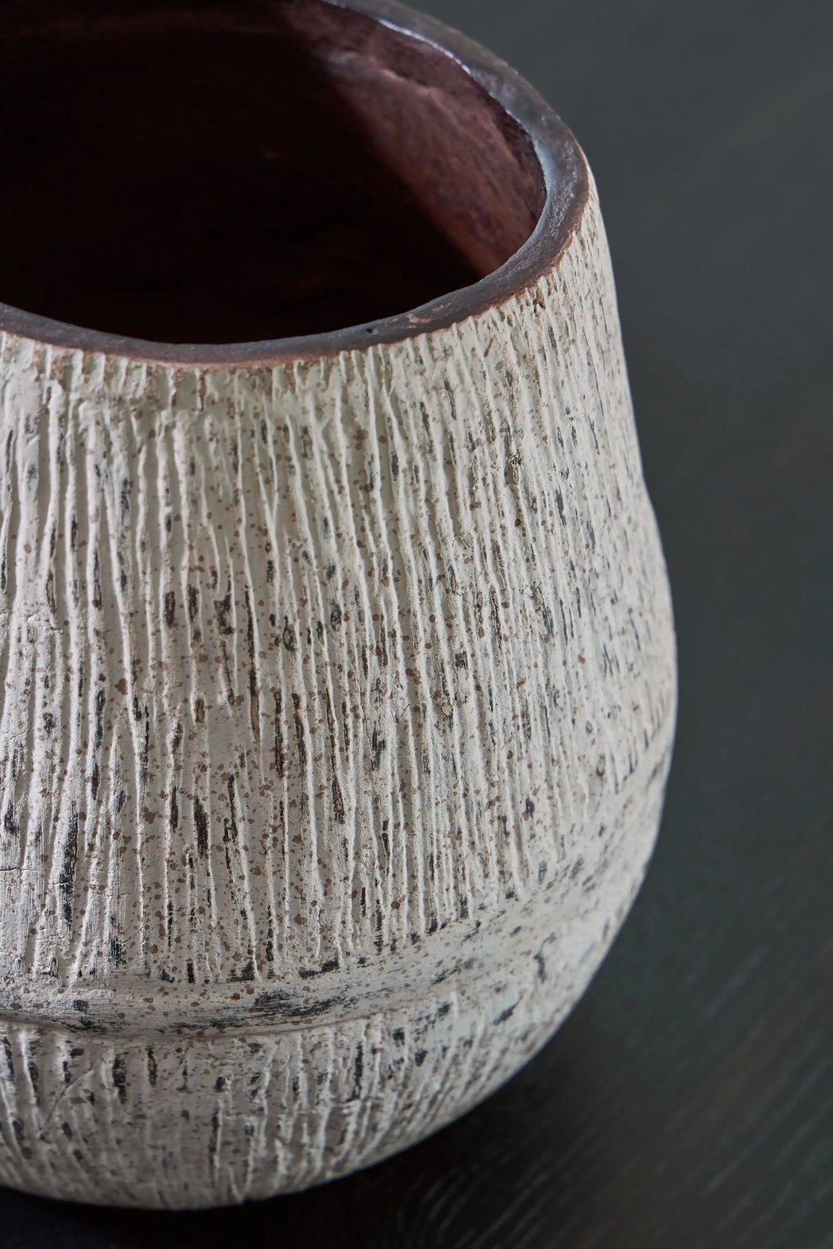 Claymount - Vase - Best Buy Furniture