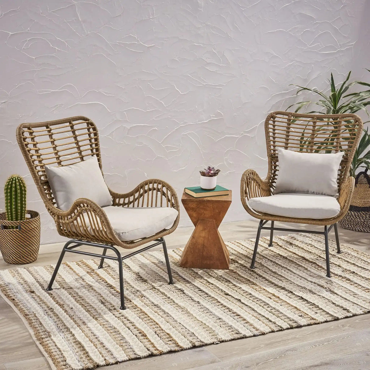 Modern Aesthetic Outdoor Rattan Accent Chair With Metal Legs - Best Buy Furniture