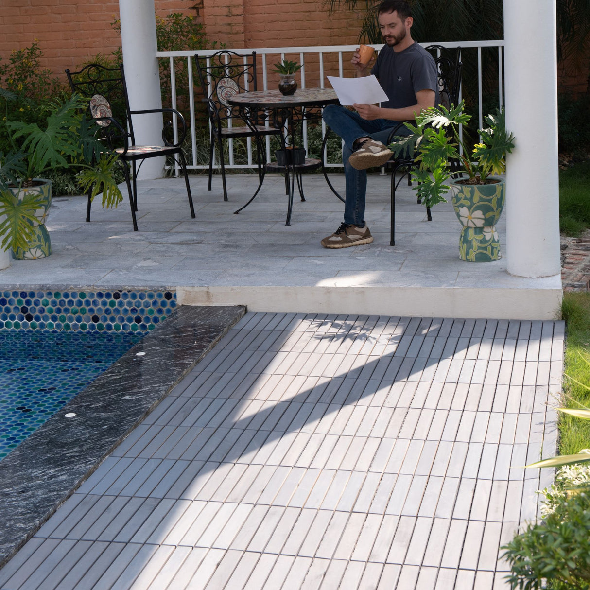 Interlocking Deck Tiles Striped Pattern, Waterproof Anti Mildew Brown