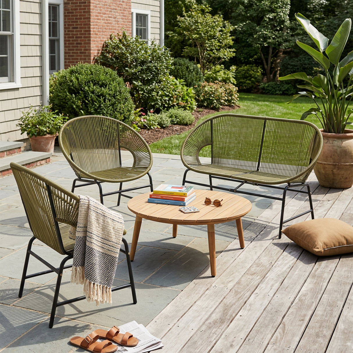 Nusa Outdoor Patio 4-Pcs Chat Set