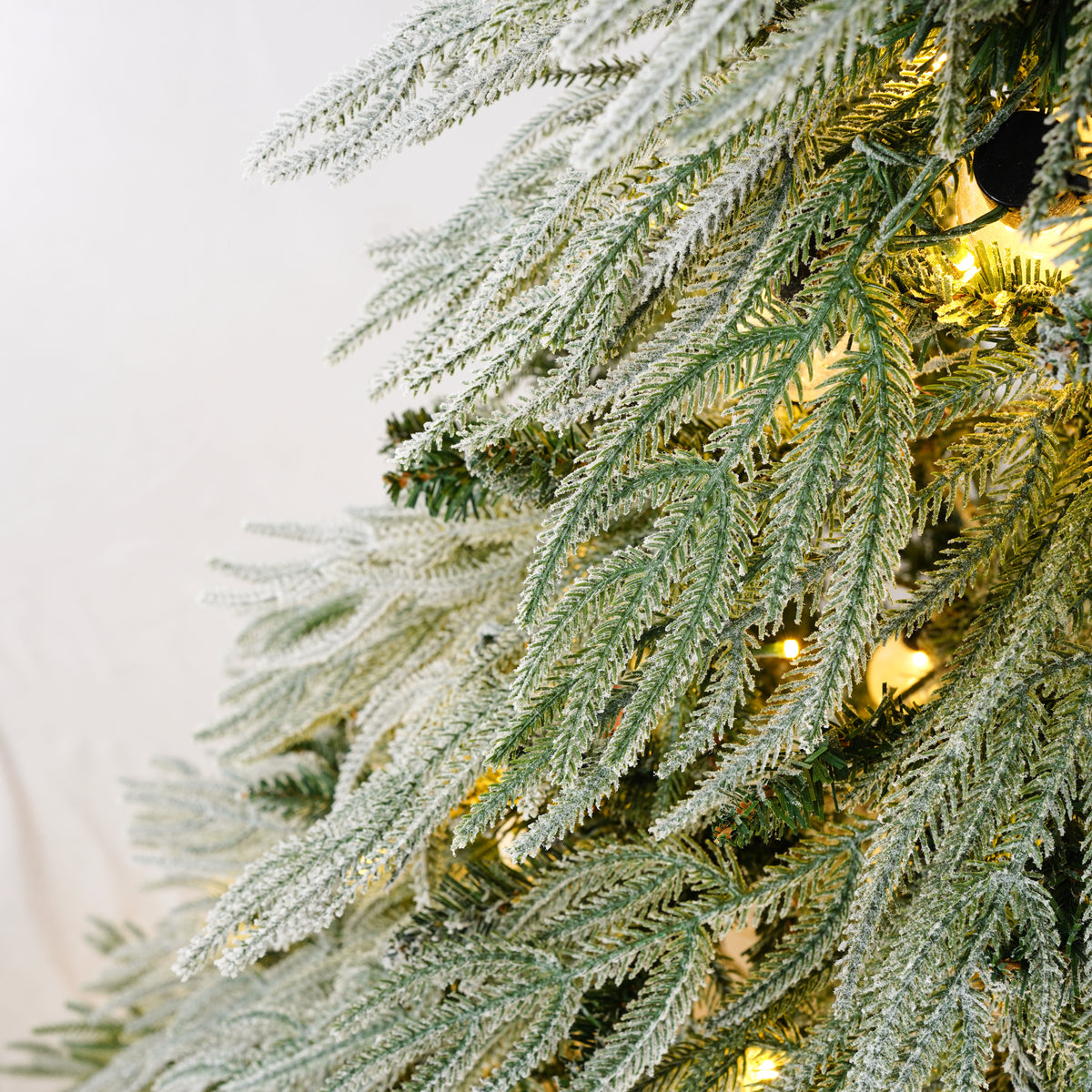 5FT Pre-Lit Spruce Snow Flocked Christmas Tree