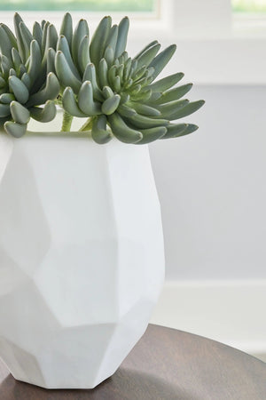 Karenton - Vase - Best Buy Furniture