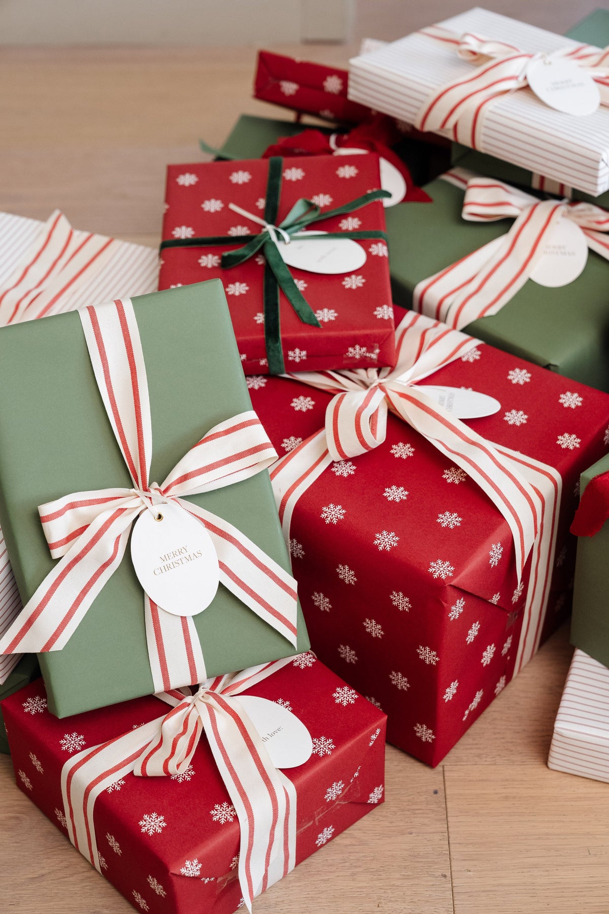 Snowflake Wrapping Kit
