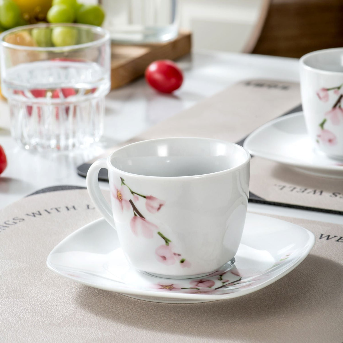 Annie 30 Piece Dinnerware Set For 6