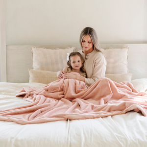 Lush XL Throw Blankets by Saranoni