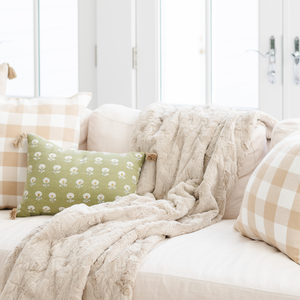 Faux Fur XL Throw Blankets by Saranoni