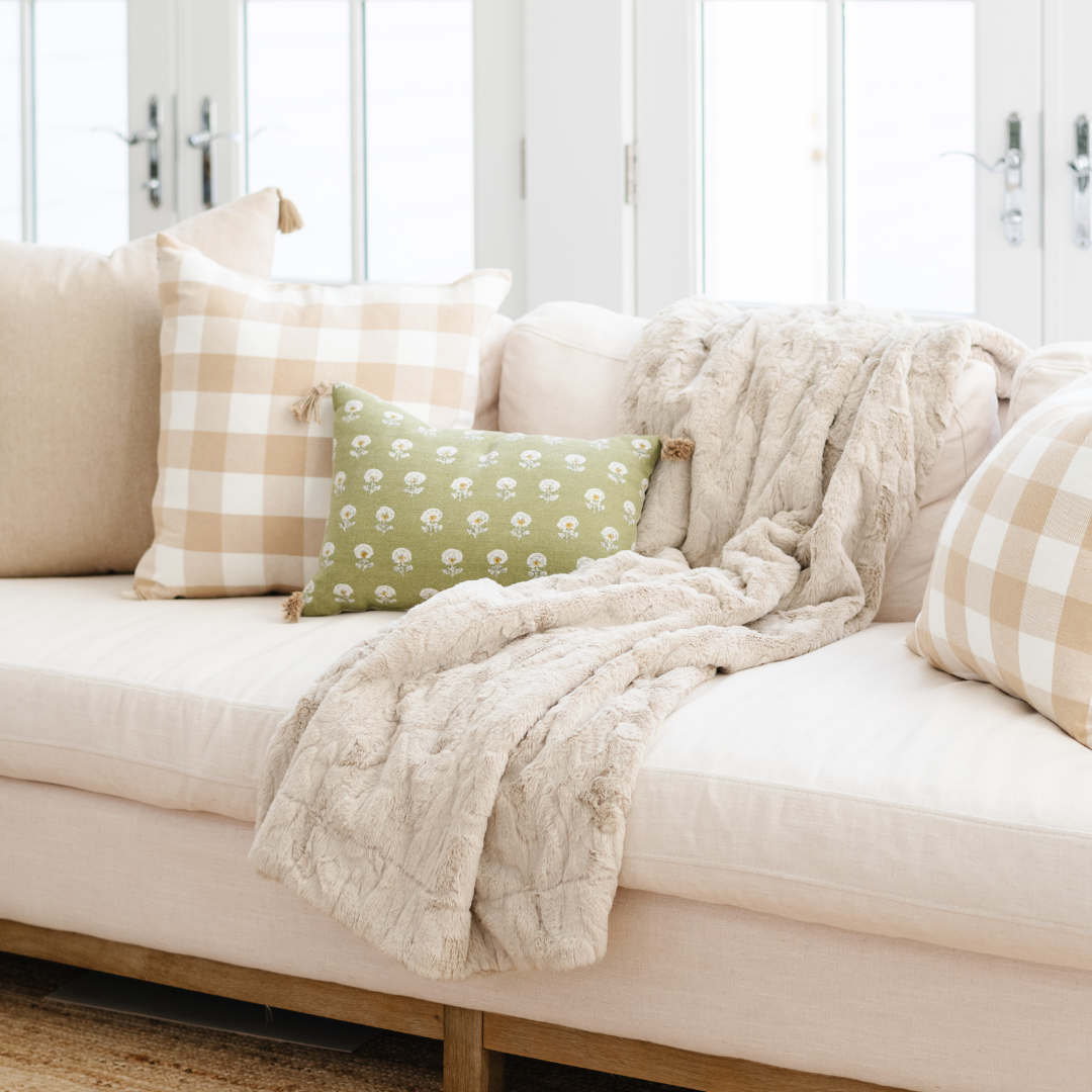 Faux Fur Throw Blankets