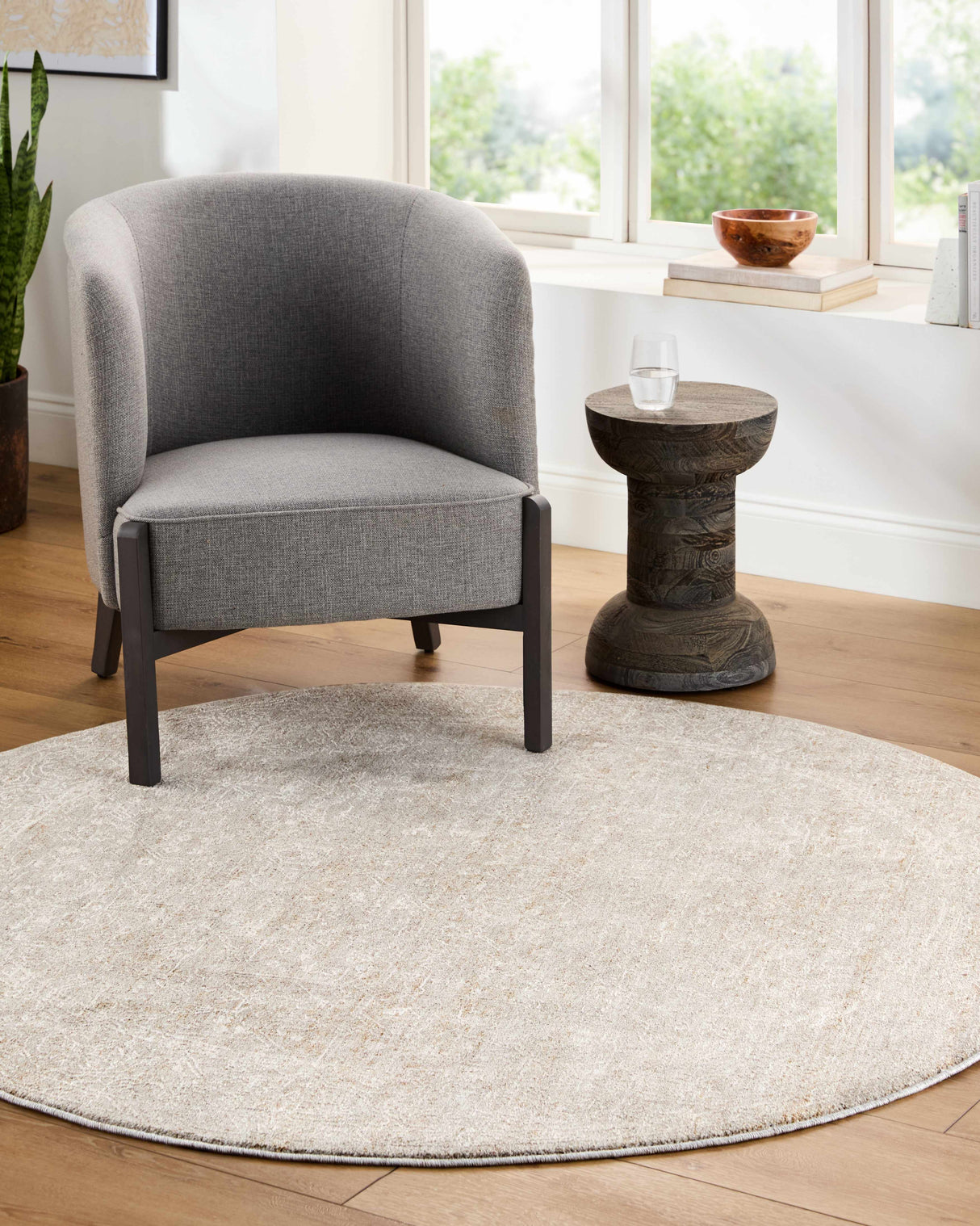 Catrin Area Rug