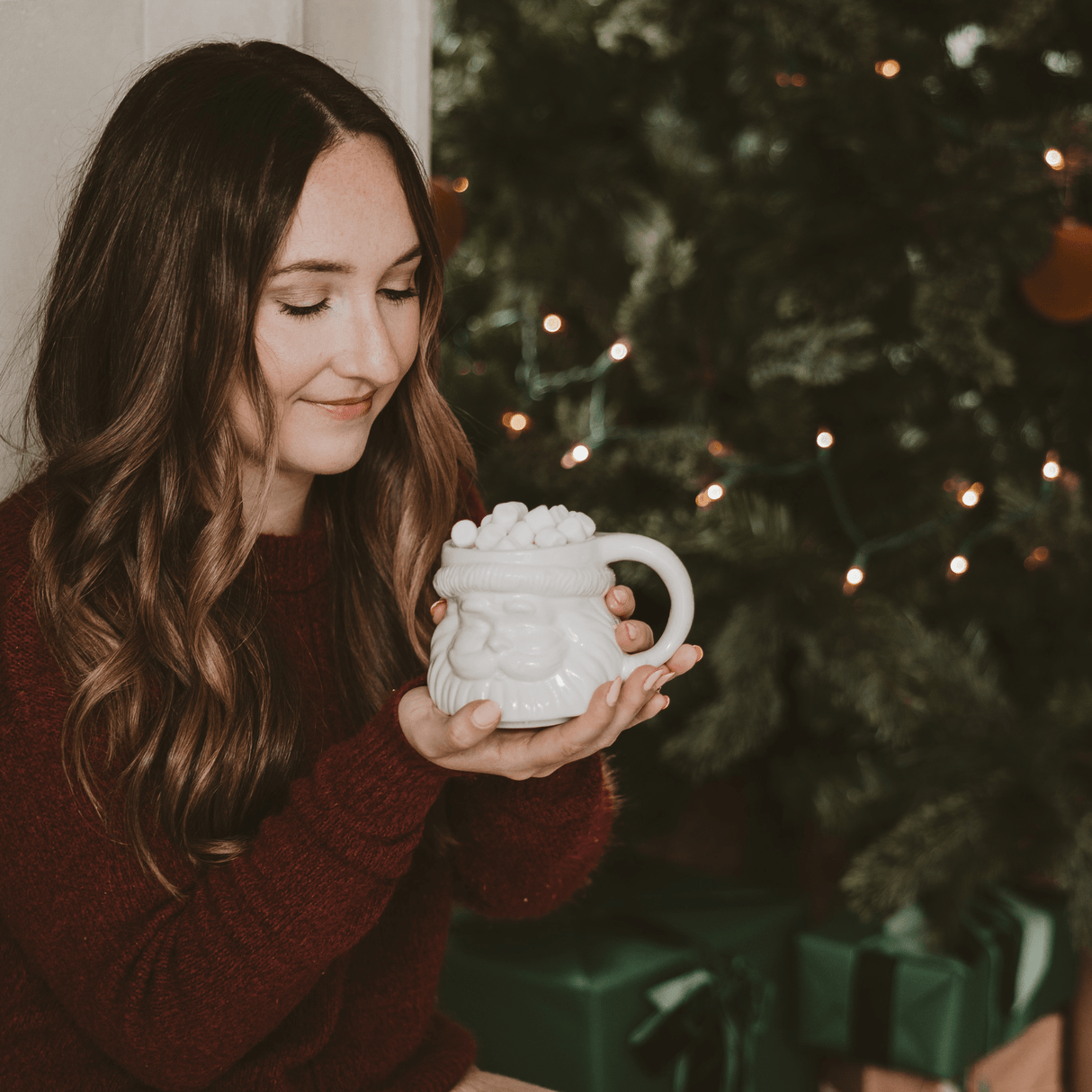Santa 19oz. Figurine Coffee Mug